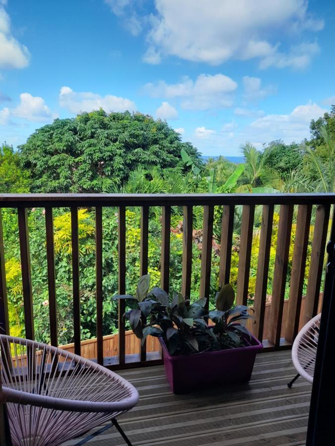Charmant Chalet Avec Jacuzzi, L'Ile O Vert แซงต์ฟิลิป ภายนอก รูปภาพ